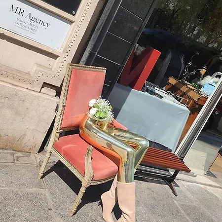 No One The Market * Paris